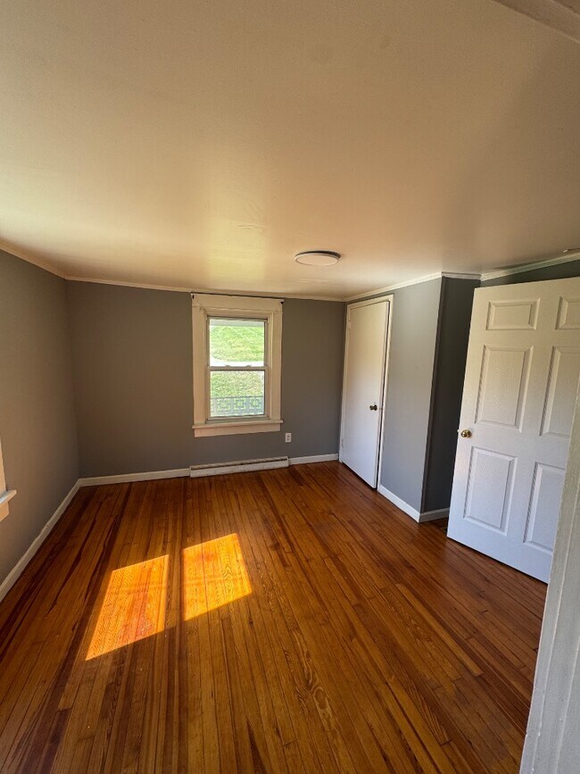 Building Photo - 3209 Swan Pl