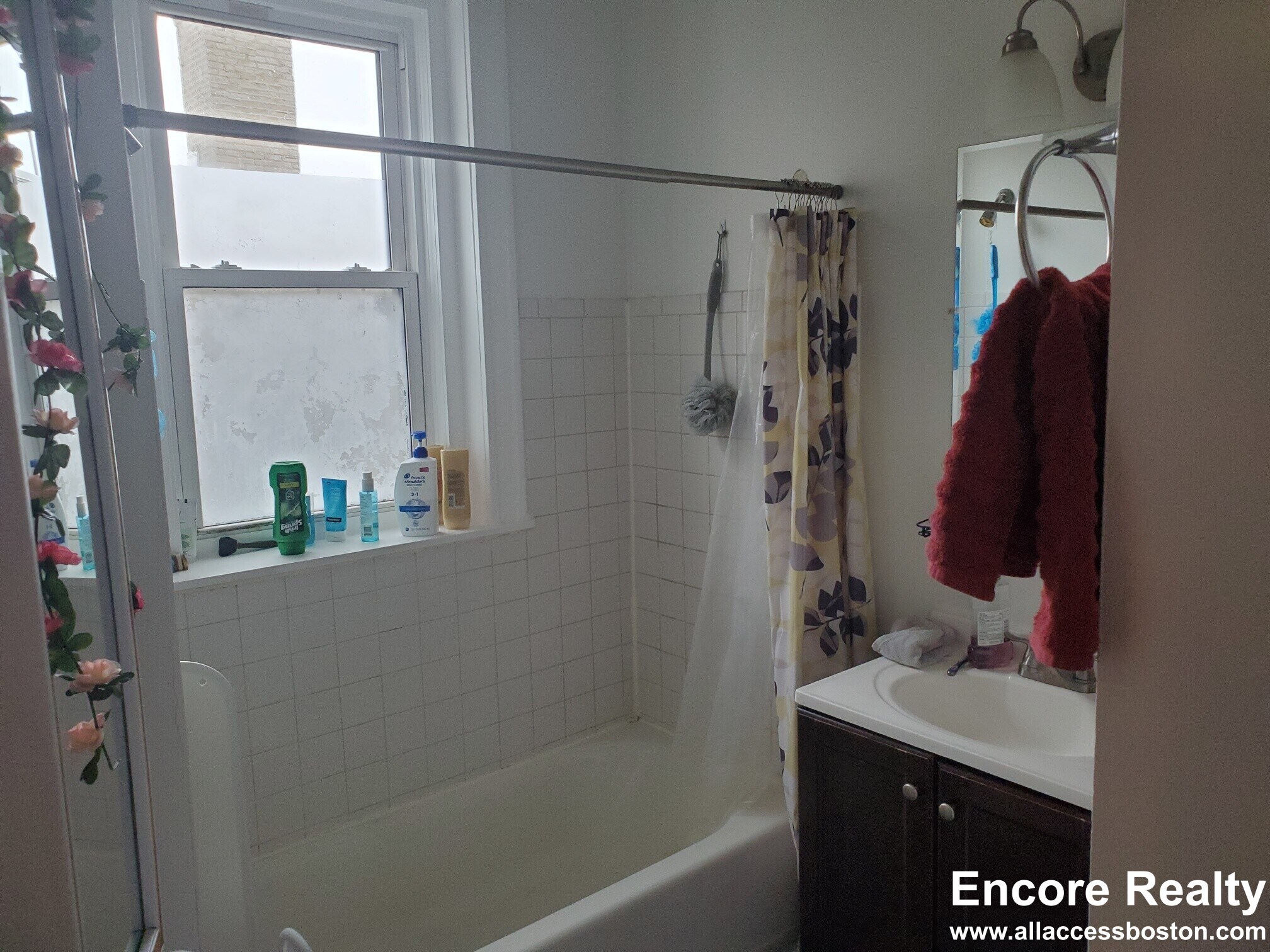 Building Photo - 1189 Commonwealth Ave