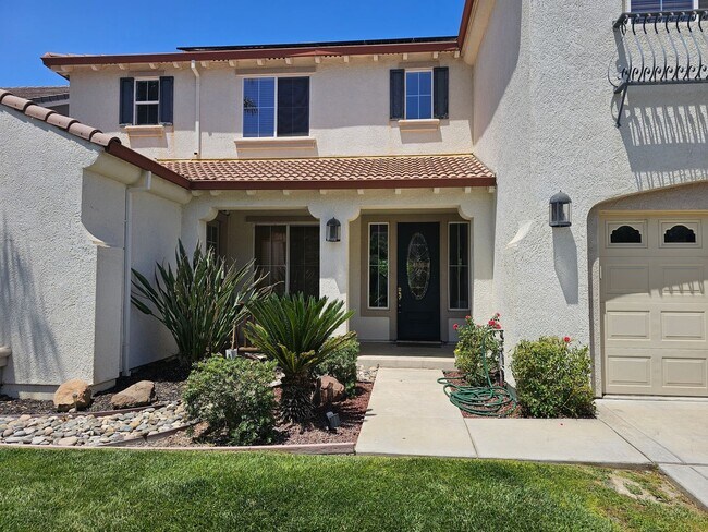 Building Photo - DREAMY 5 Bed/4 Bath OASIS - Discovery Bay