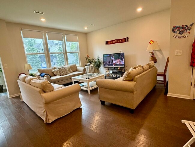 Building Photo - 22478 Woodbridge Ln
