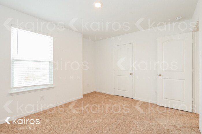 Building Photo - 938 Shady Brk