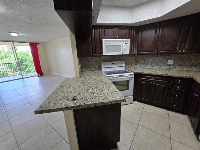 Building Photo - 8255 Lake Dr
