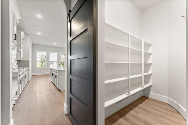 Building Photo - 27907 Emerald Vista Dr