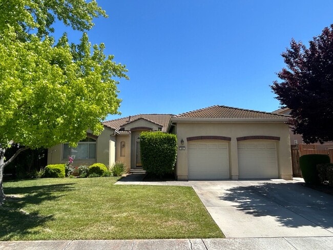 Primary Photo - Great location! Beautiful 3 Bedroom Home
