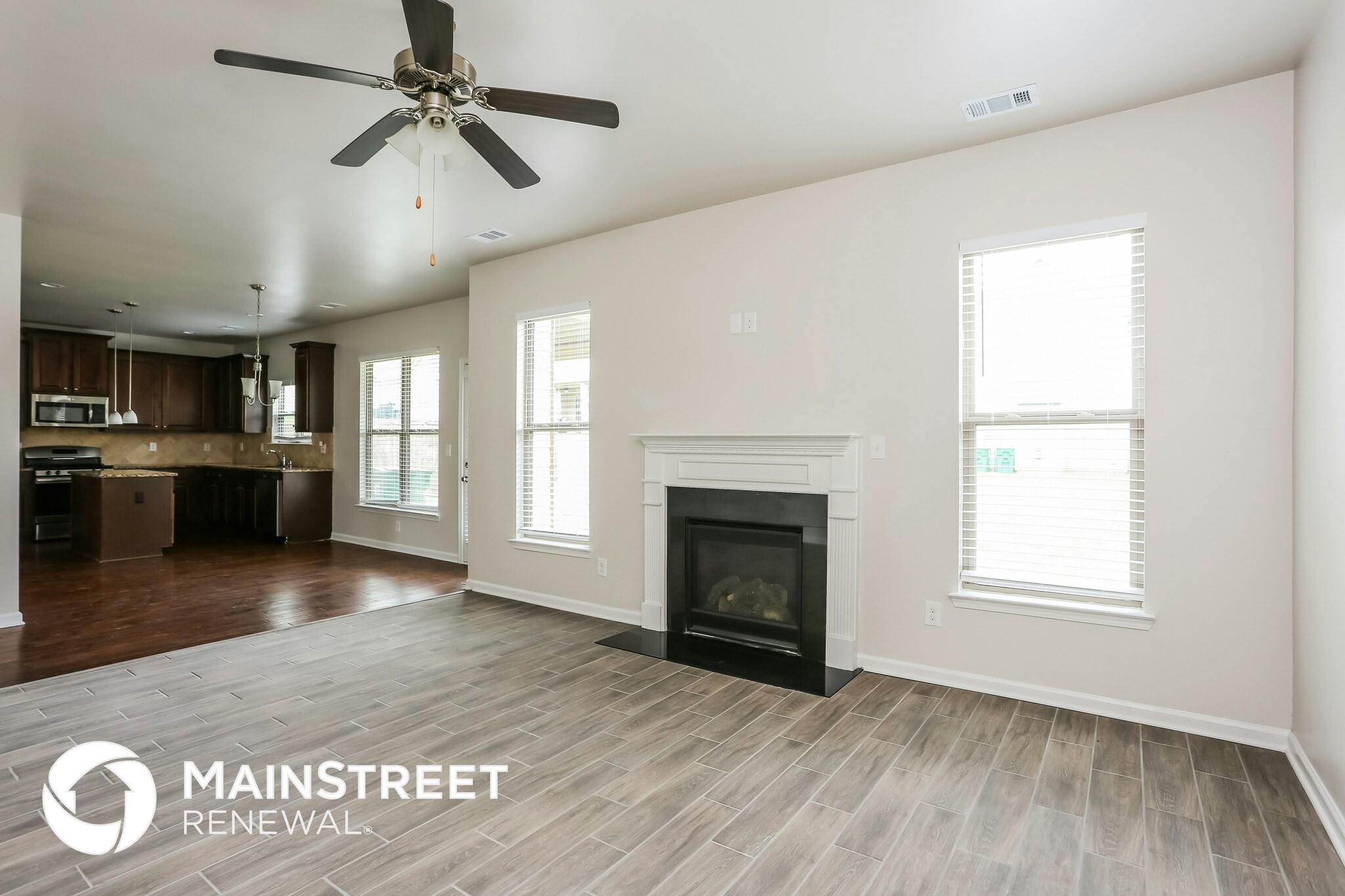 Building Photo - 12185 Centerra Dr