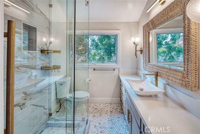 Building Photo - 410 Acacia Ave