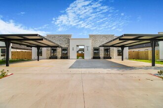 Building Photo - What an amazing apartment in Mission!!! Luxury apartment for Rent