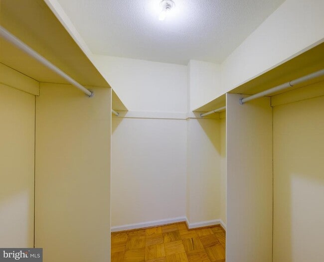 Building Photo - 4515 Willard Ave