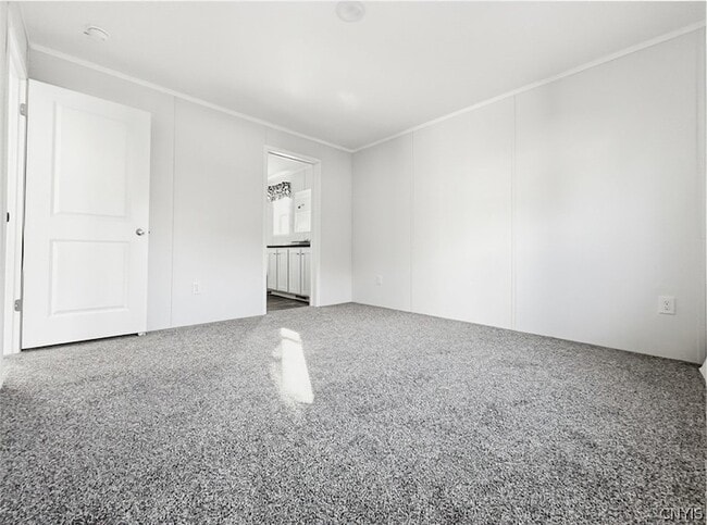 Building Photo - 2046 NY-5