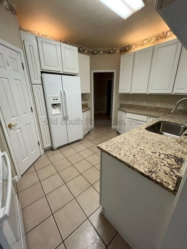 Building Photo - 754 Crooked Oak Dr