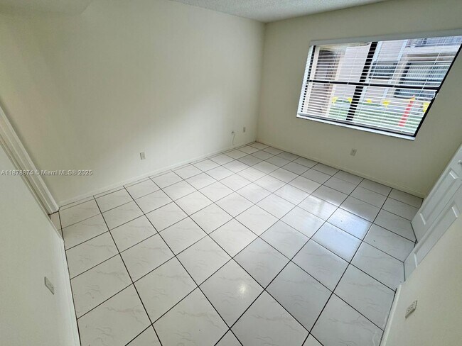 Building Photo - 14861 SW 104th St