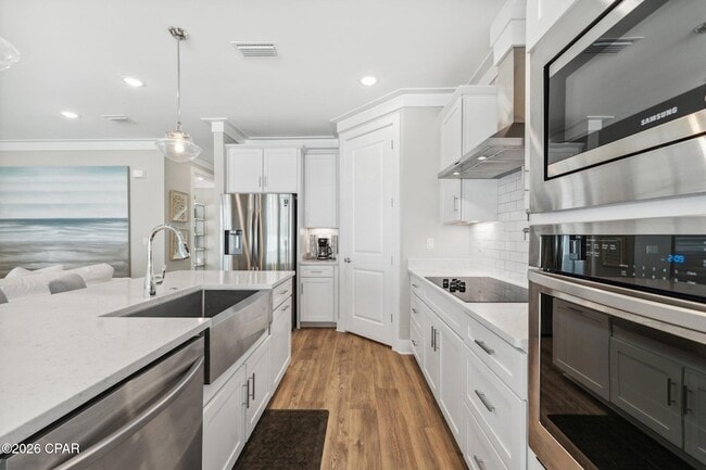 Building Photo - 712 Landing Cir