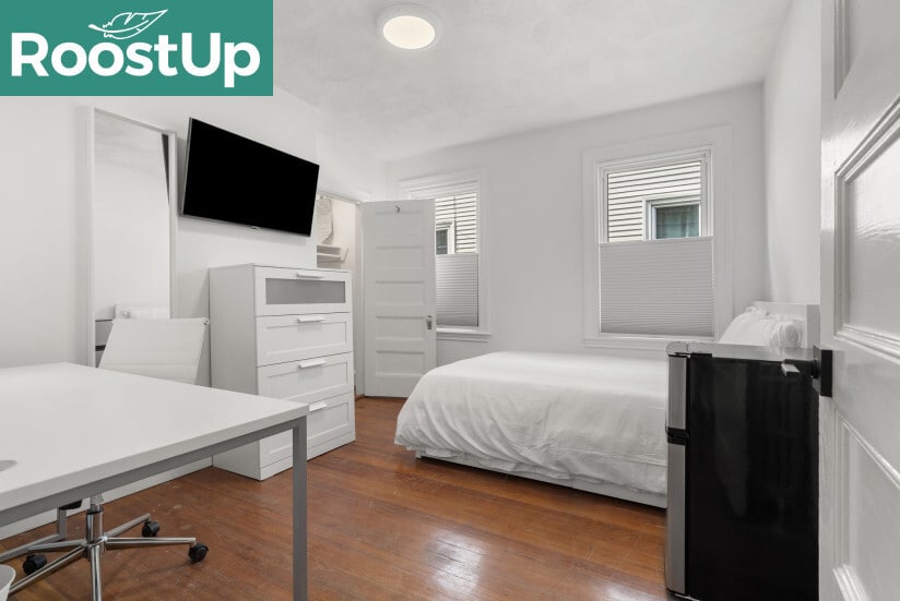Building Photo - Furnished Bedroom in Jamaica Plain