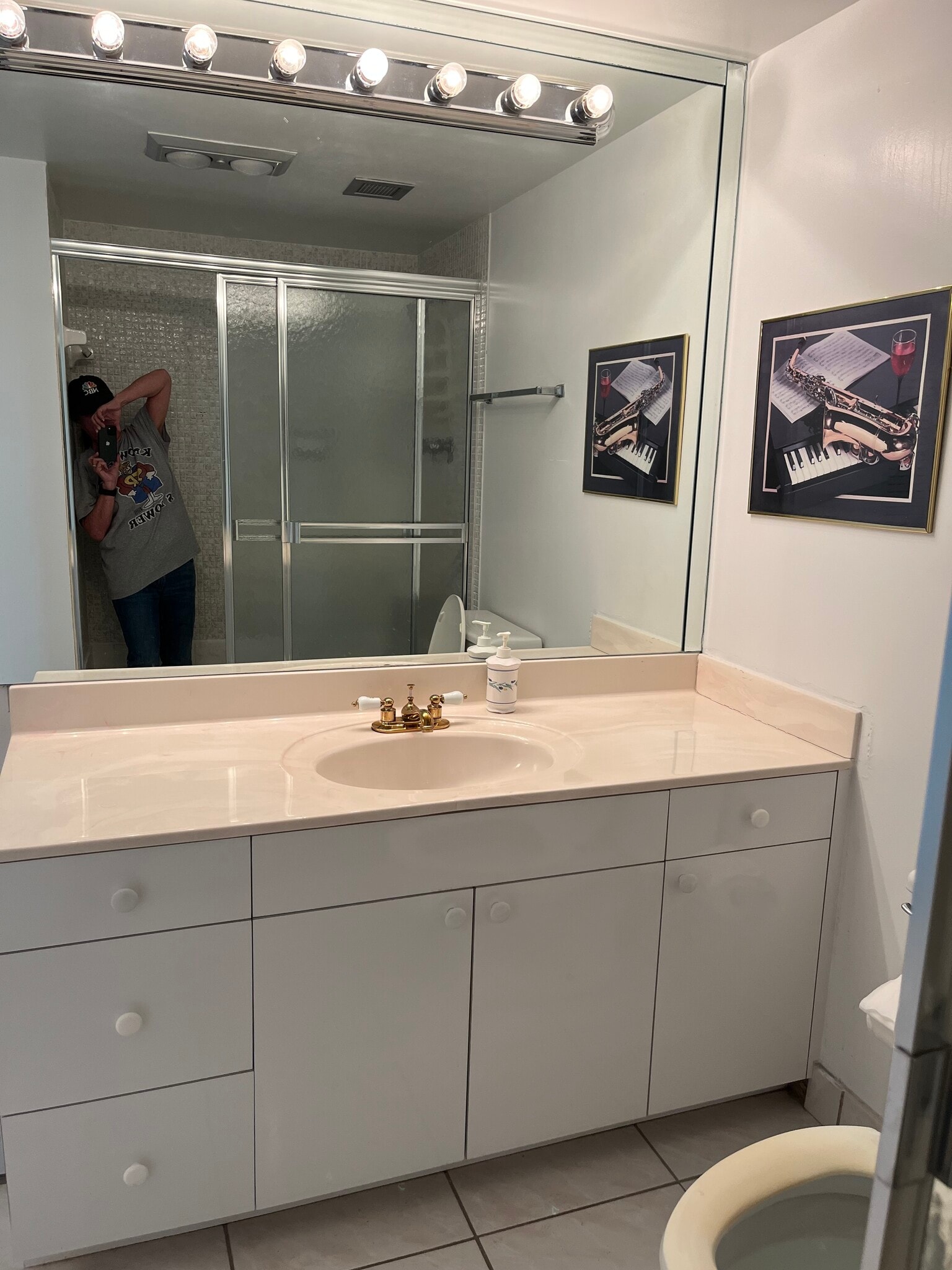 Building Photo - 1965 S Ocean Dr