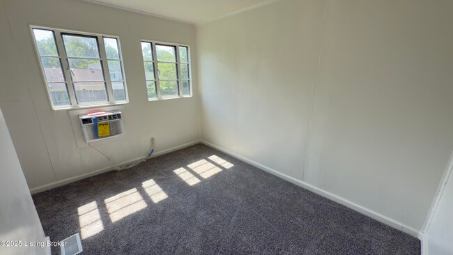 Building Photo - 217 Lowell Ave