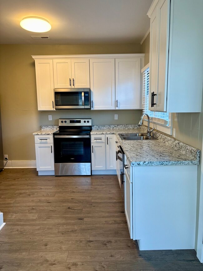 Building Photo - 517 Malone Cir