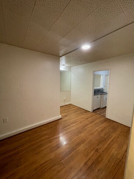 Building Photo - 133 Prospect Ave