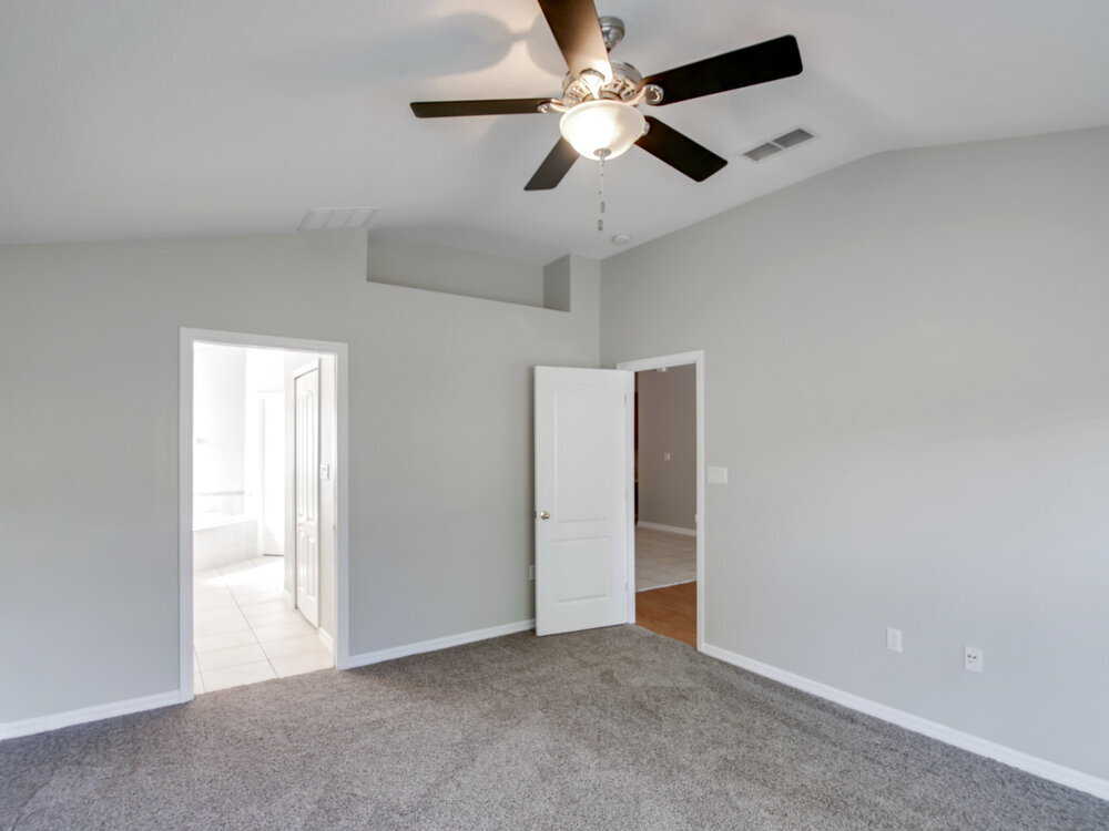 Building Photo - 30513 Pga Dr