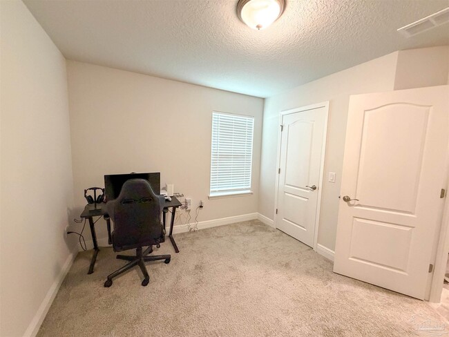 Building Photo - 392 Hilburn Ln