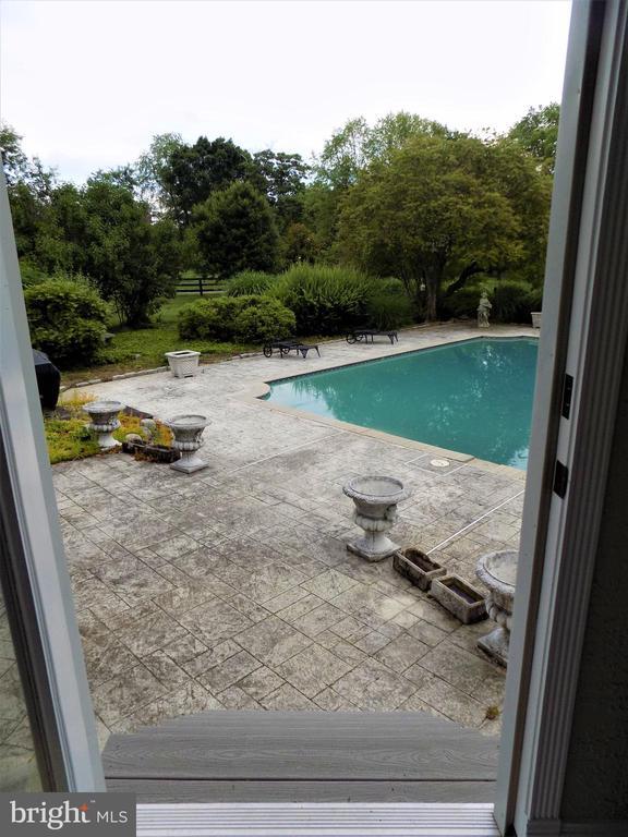 Building Photo - 313 Glenville Rd