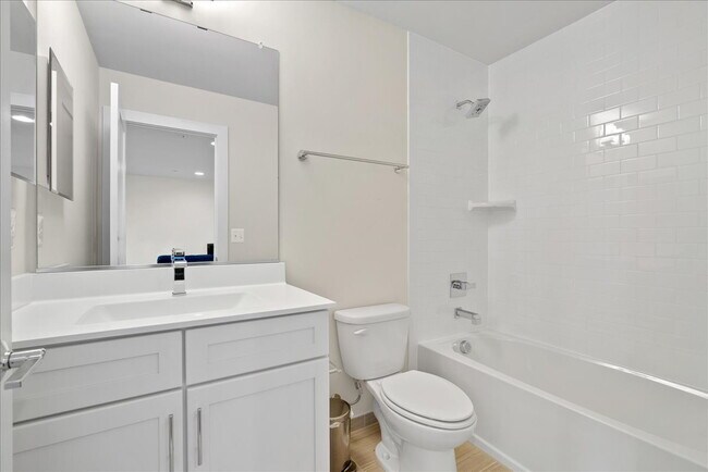 Building Photo - A Glimpse of Serene Living in Chantilly, VA