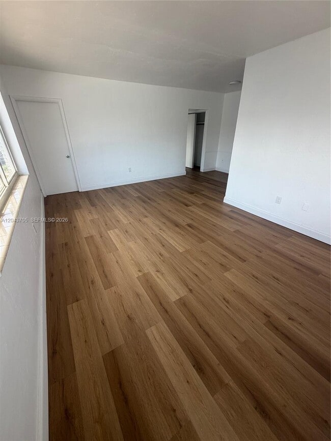 Building Photo - 780 73rd St