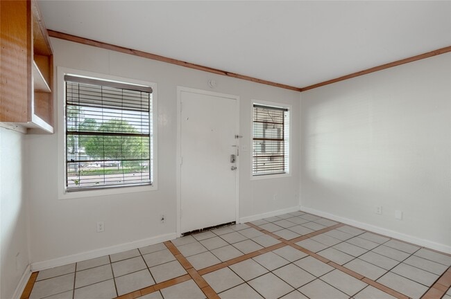 Building Photo - 1412 22nd St