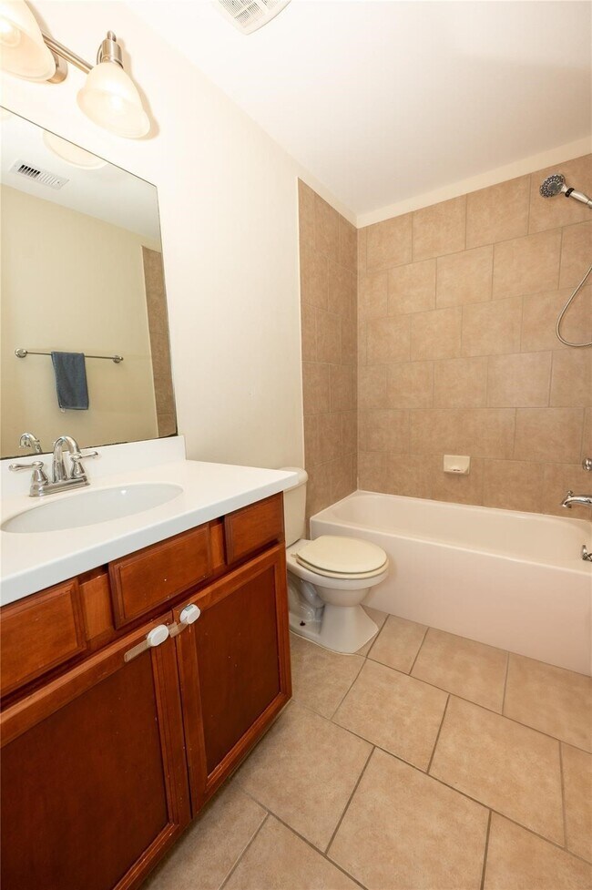 Building Photo - 3009 Trail Creek Ct