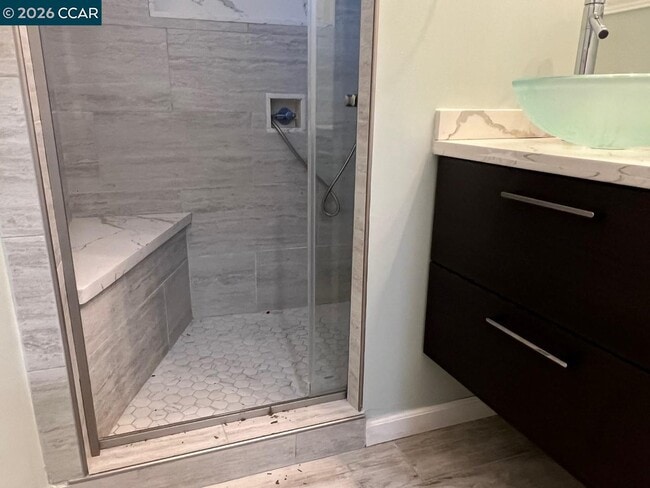 Building Photo - 3620 Chestnut St