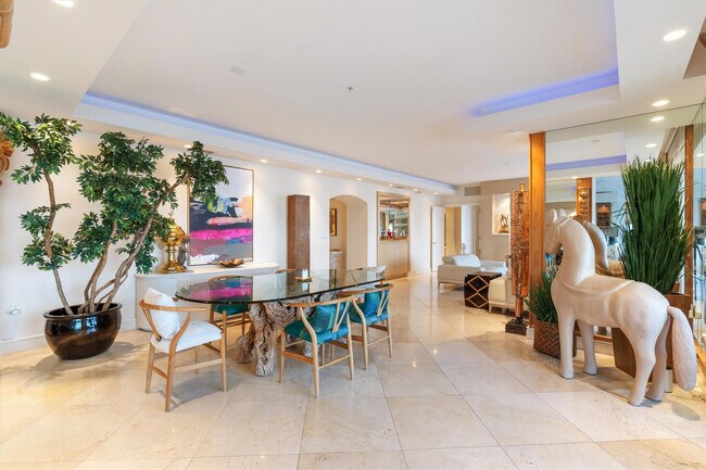 Building Photo - 209 N Birch Rd