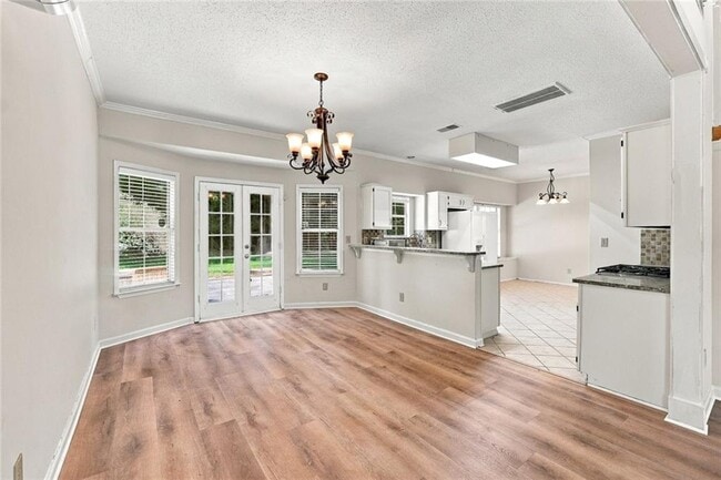 Building Photo - 10870 Willow Meadow Cir