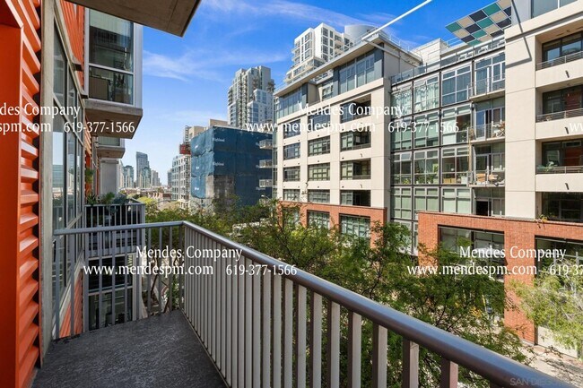 Building Photo - 1025 Island Ave