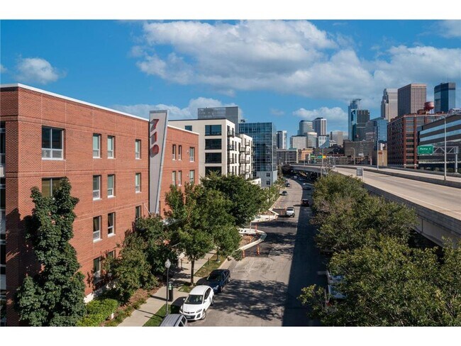 Building Photo - 710 N 4th St