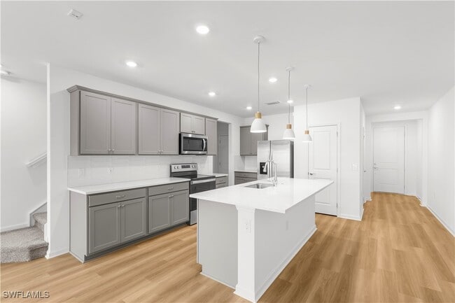 Building Photo - 27859 Solis Grande Dr