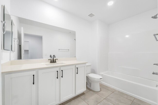 Building Photo - Modern Cadence Living with Designer Upgrades & Resort-Style Amenities!