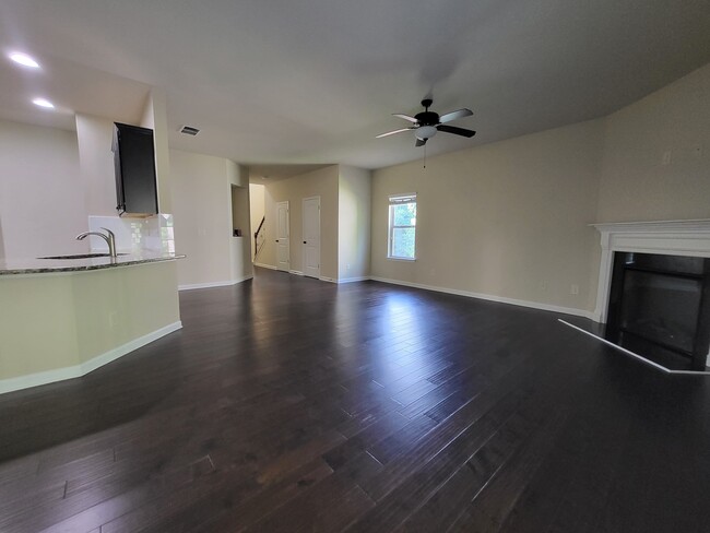 Building Photo - 5716 Westin Cir