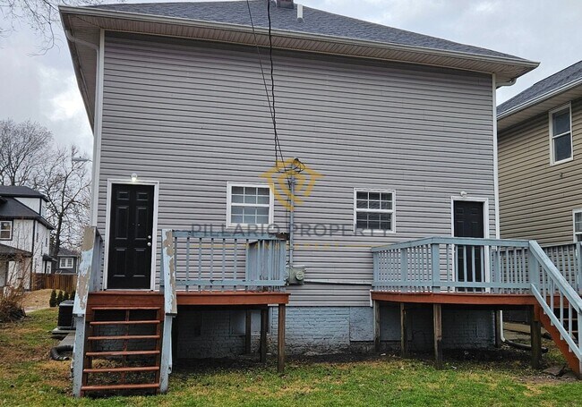 Building Photo - 933-935 N Dearborn St