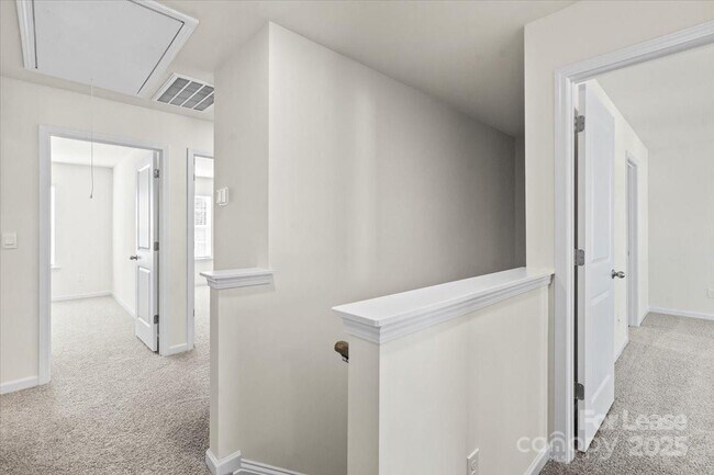 Building Photo - 1339 37th Ave Lane NE