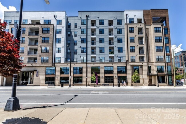 Building Photo - 101 W Morehead St