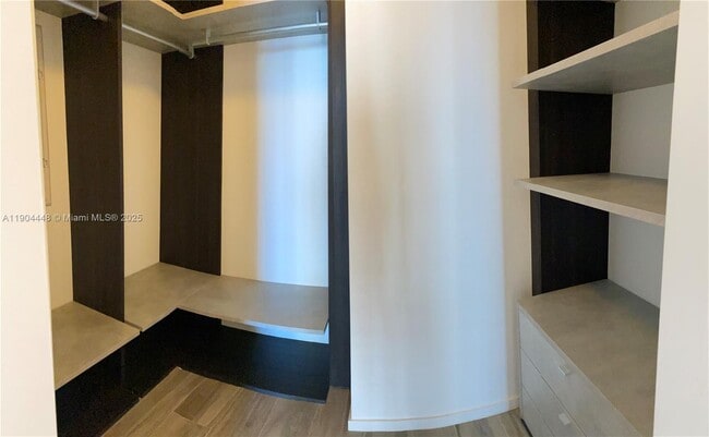 Building Photo - 801 S Miami Ave