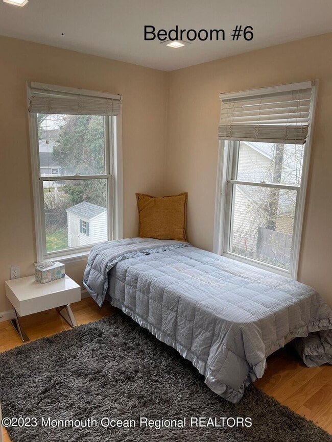 Building Photo - 112 Poplar Ave