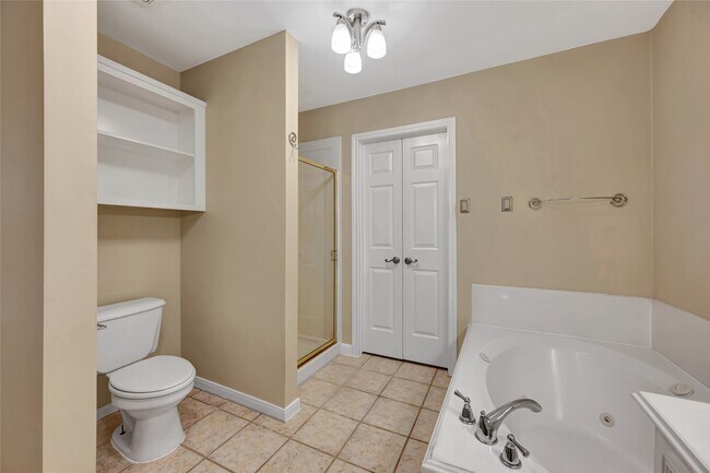 Building Photo - 1710 San Sebastian Ln