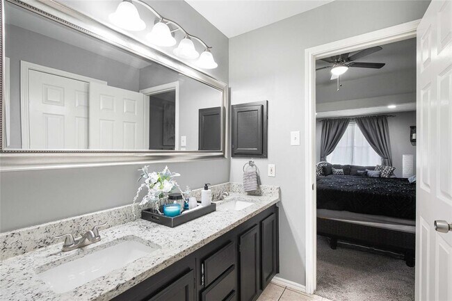 Building Photo - 1205 Ivybridge Dr