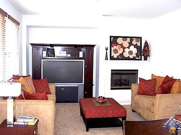 Building Photo - 37840 Satinwood Ln