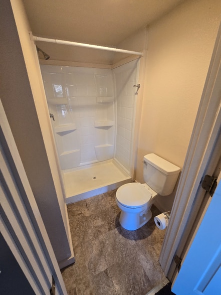 Building Photo - 403 23rd St