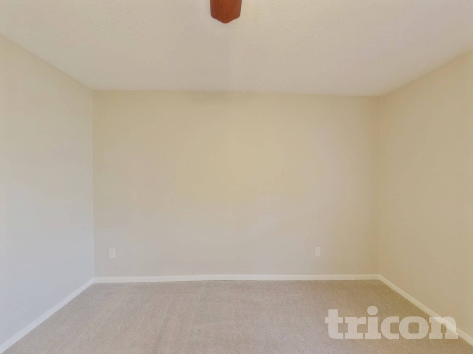 Building Photo - 1020 Almond Dr