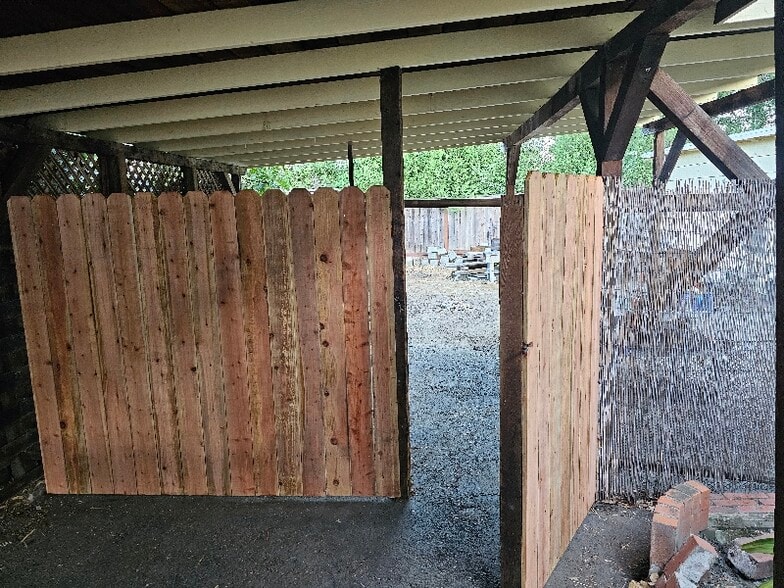 Building Photo - 3265 Hillview Ln