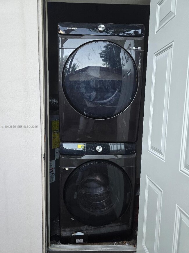 Building Photo - 3621 SW 47th Ave