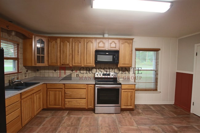 Building Photo - 2 Bedroom 1 Bath Single Family Home in Lindale ISD!