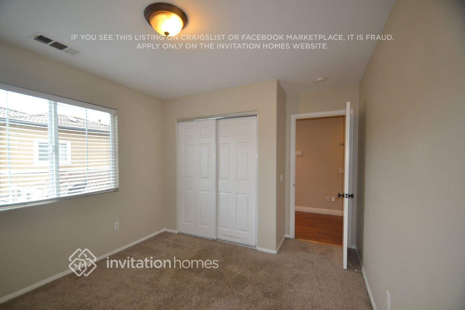 Building Photo - 9167 S Cullen Wy